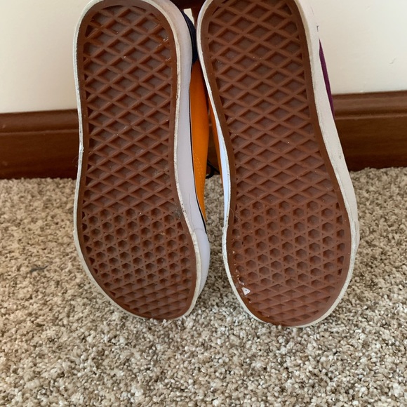 Colored vans - Picture 4 of 5